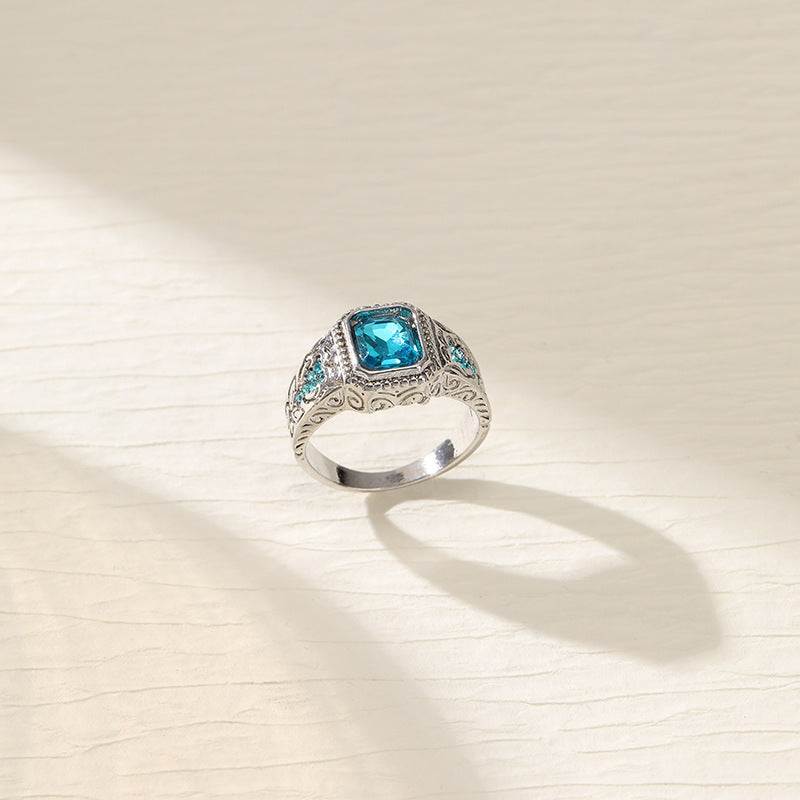 Alloy plating ice blue rhinestone geometric couple ring in silver with hip hop style