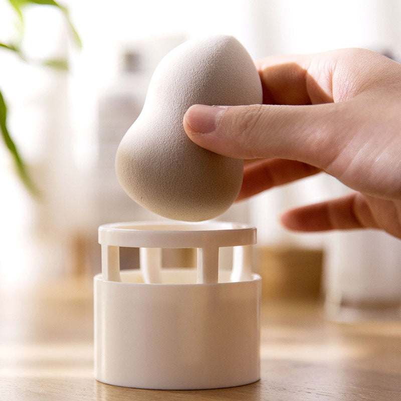 Beauty Egg Stand plastic cosmetics holder for makeup sponge storage and dustproof organization in bedroom