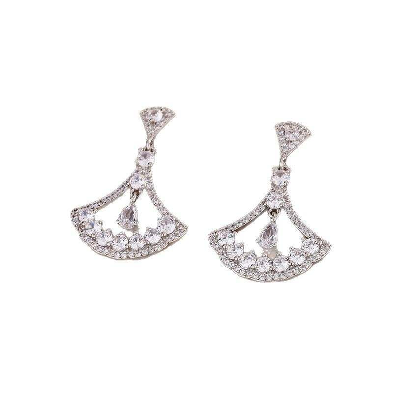 Palace vintage Water Drop 5A Zircon scallop copper earrings with electroplated octagonal heart design for women