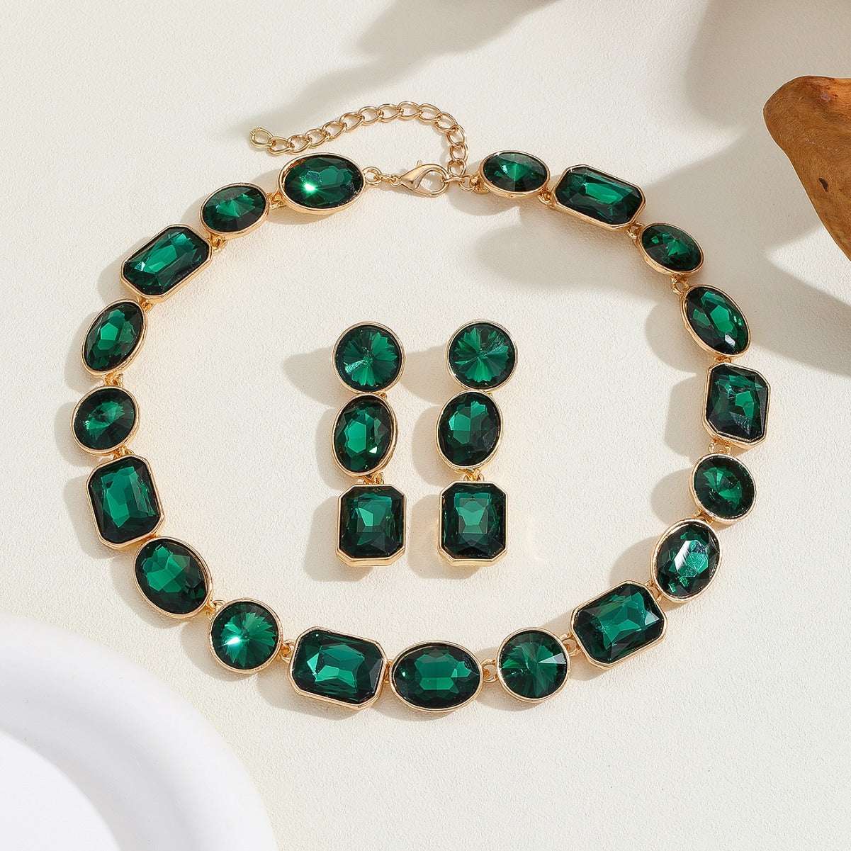 Vintage style crystal jewelry set with green gemstones necklace and matching earrings, handmade unisex accessory