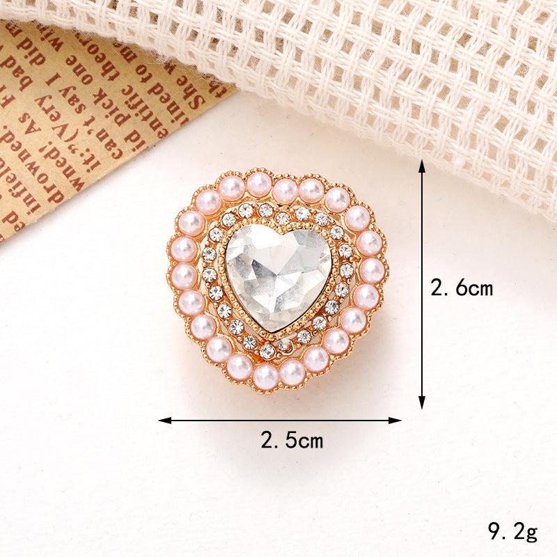 Bright Pearl Flower Shoe Ornament featuring heart-shaped crystal and pearl accents, perfect for shoe embellishment.
