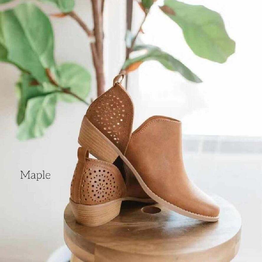 Women Shoes Retro Mesh Ankle Square Heels Boots Female Slip On Mid Heels Casual Botas