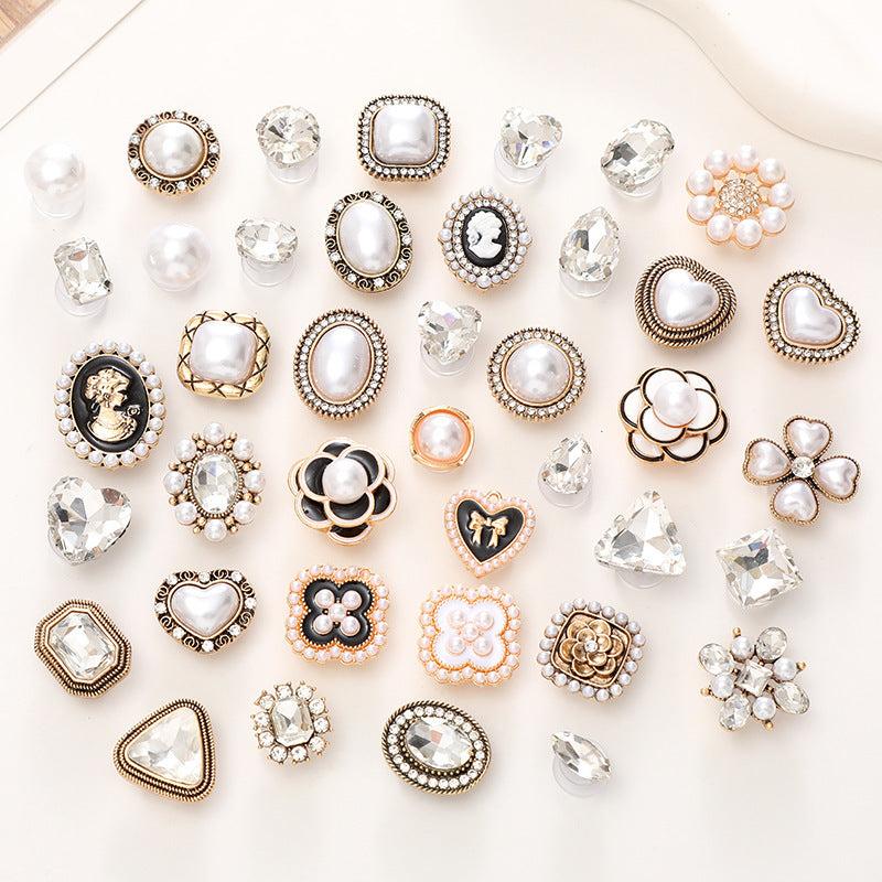 Collection of stylish shoe ornaments featuring pearls and crystals to enhance any footwear.