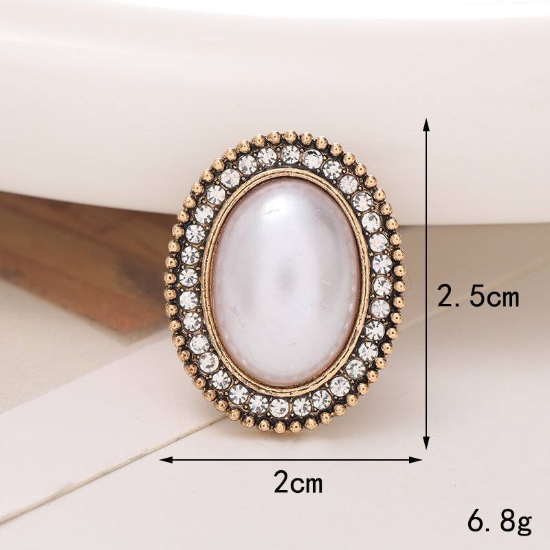 Bright Pearl Flower Shoe Ornament with gold trim, crystal details, elevating footwear style and elegance.