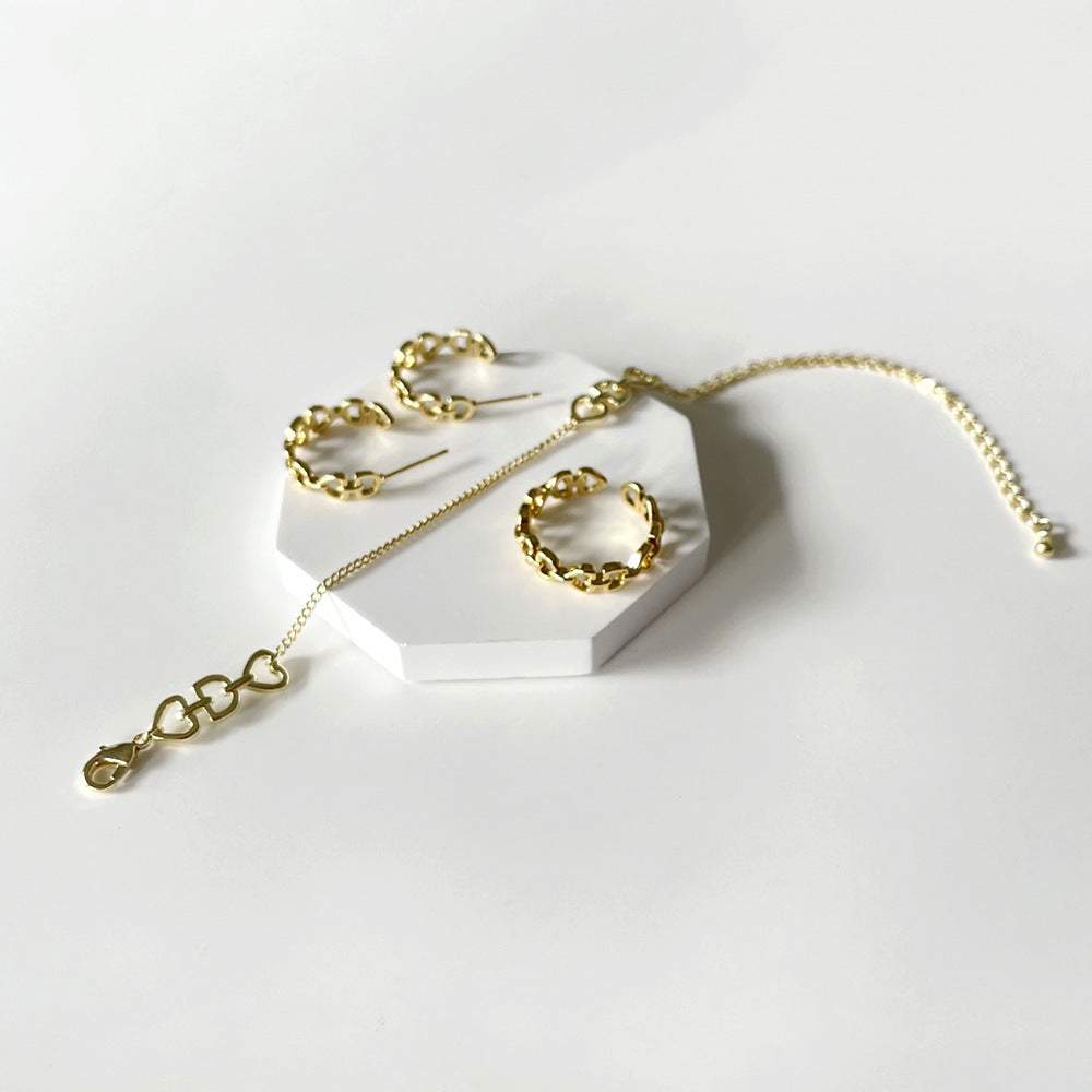 D Love Letter Earrings ring and bracelet set in gold-plated copper with heart and geometric design
