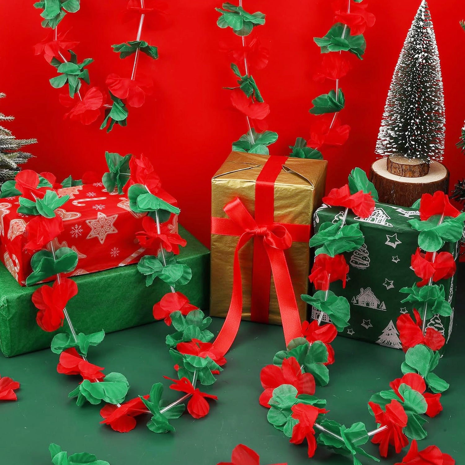24 Christmas Leis