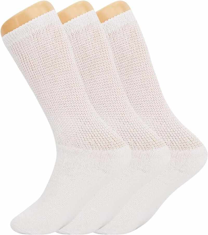 Men's diabetic loose fit crew socks, 3 pairs, non-binding design for comfort and circulation support.