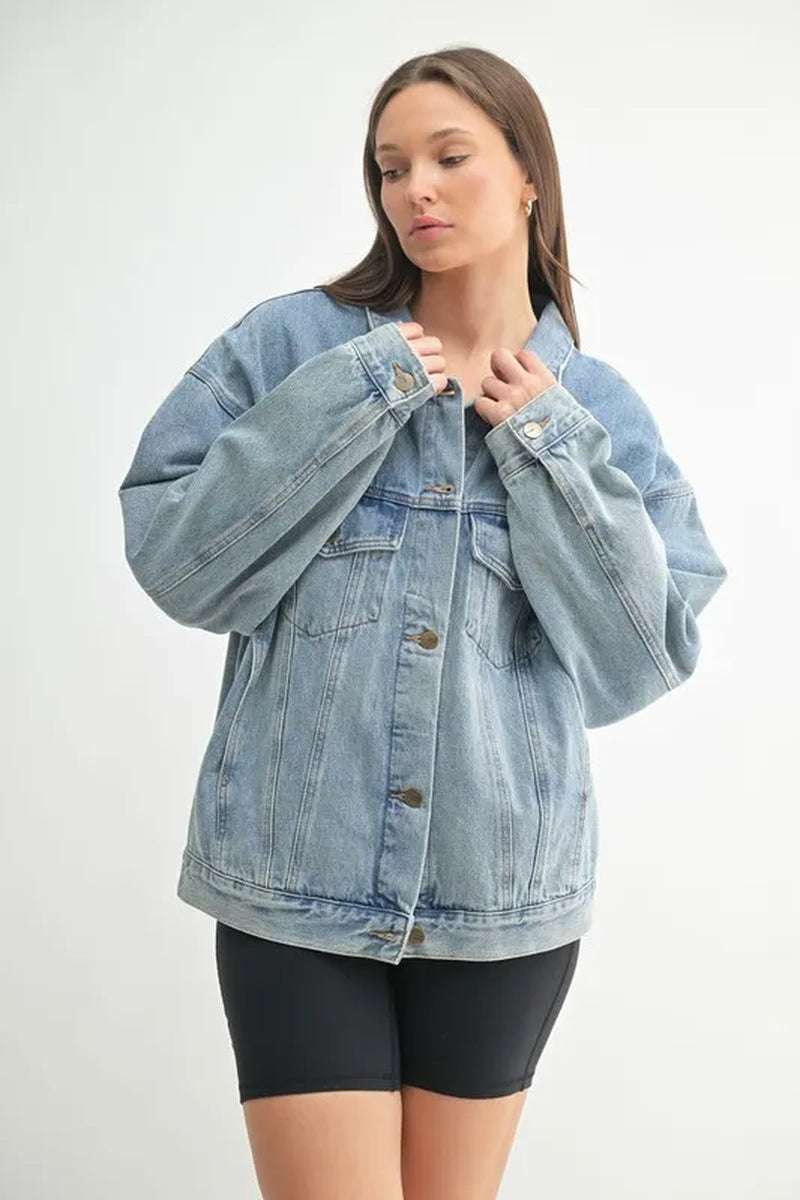 Boxy-cut denim jacket with a relaxed fit, perfect for casual layering and stylish outfits.