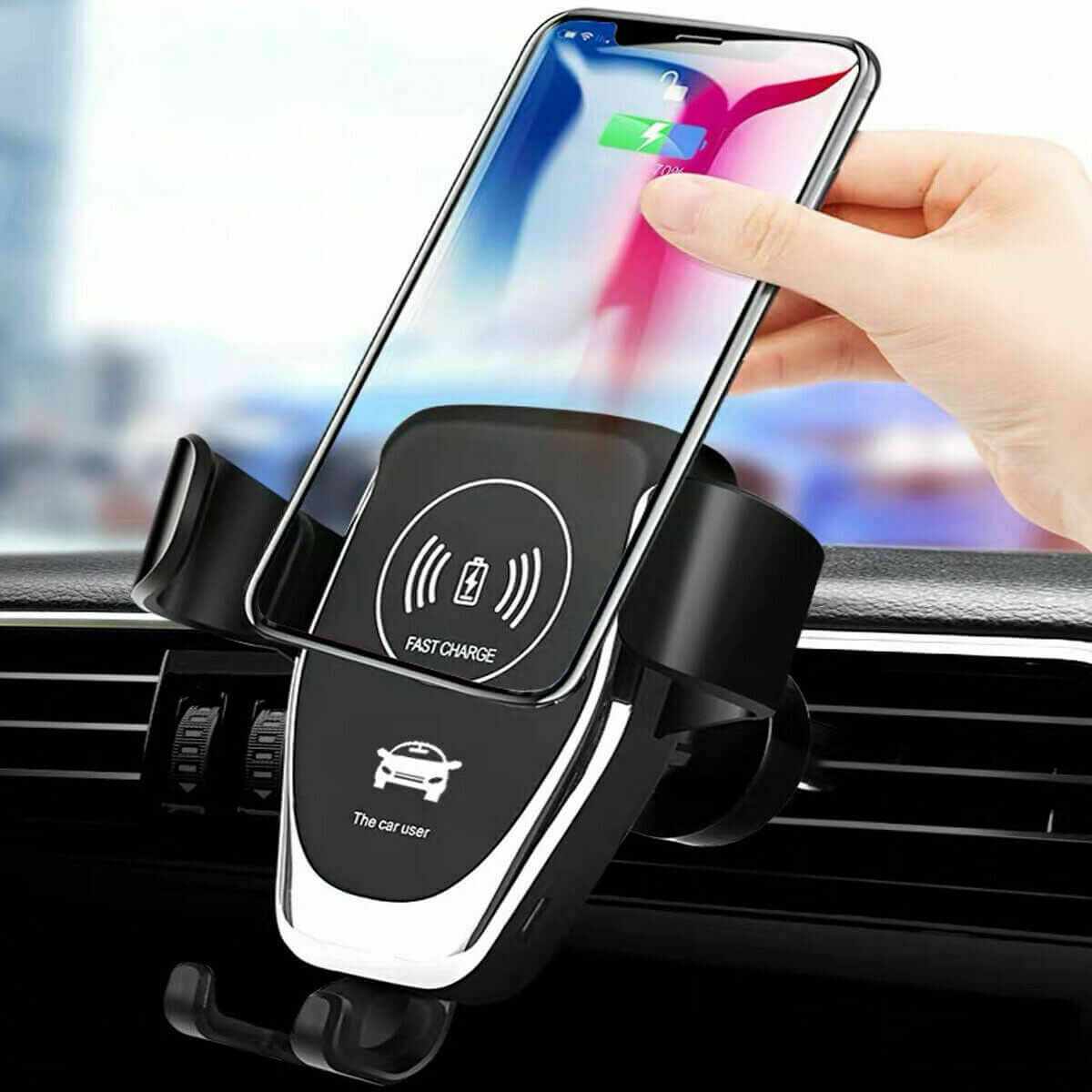 10W QI wireless fast car charger mount with automatic clamping and smartphone charging on display