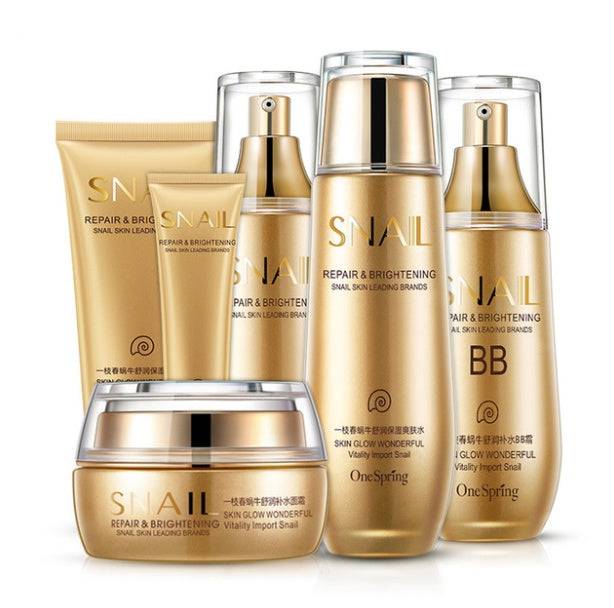 6pcs moisturizing and hydrating skincare set with cleanser, toner, lotion, cream, eye cream, and BB cream in gold packaging