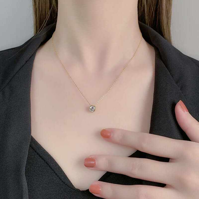 Gold plated zircon choker necklace with round-cut zircon stone on delicate chain
