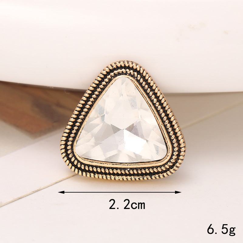 Triangular crystal shoe ornament with gold detailing, measuring 2.2cm, perfect for stylish footwear embellishments.